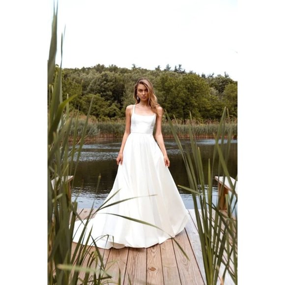 Jenny Yoo Lawrence Wedding Gown Size 10 - Picture 10 of 12